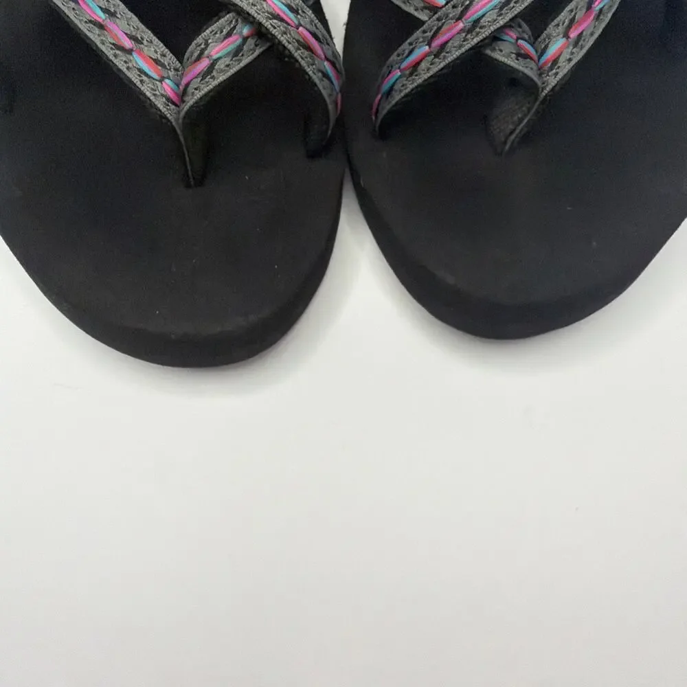 Teva Sandals Womens 9 Olowahu Casual Slip On Flip Flops Flats 6840 Black Fabric - Picture 2 of 9